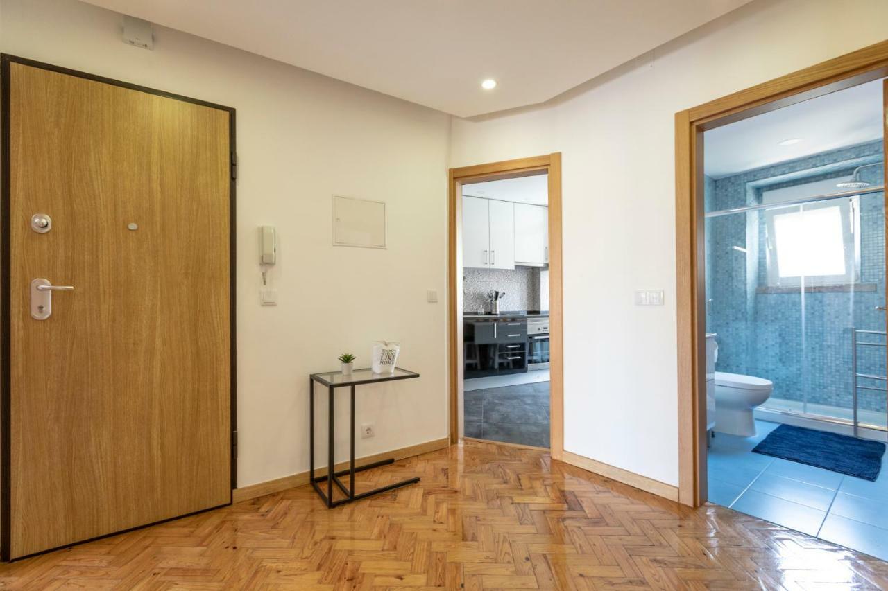 Like-Home-T3 Apt-Campolide, Near Amoreiras Mall ลิสบอน ภายนอก รูปภาพ