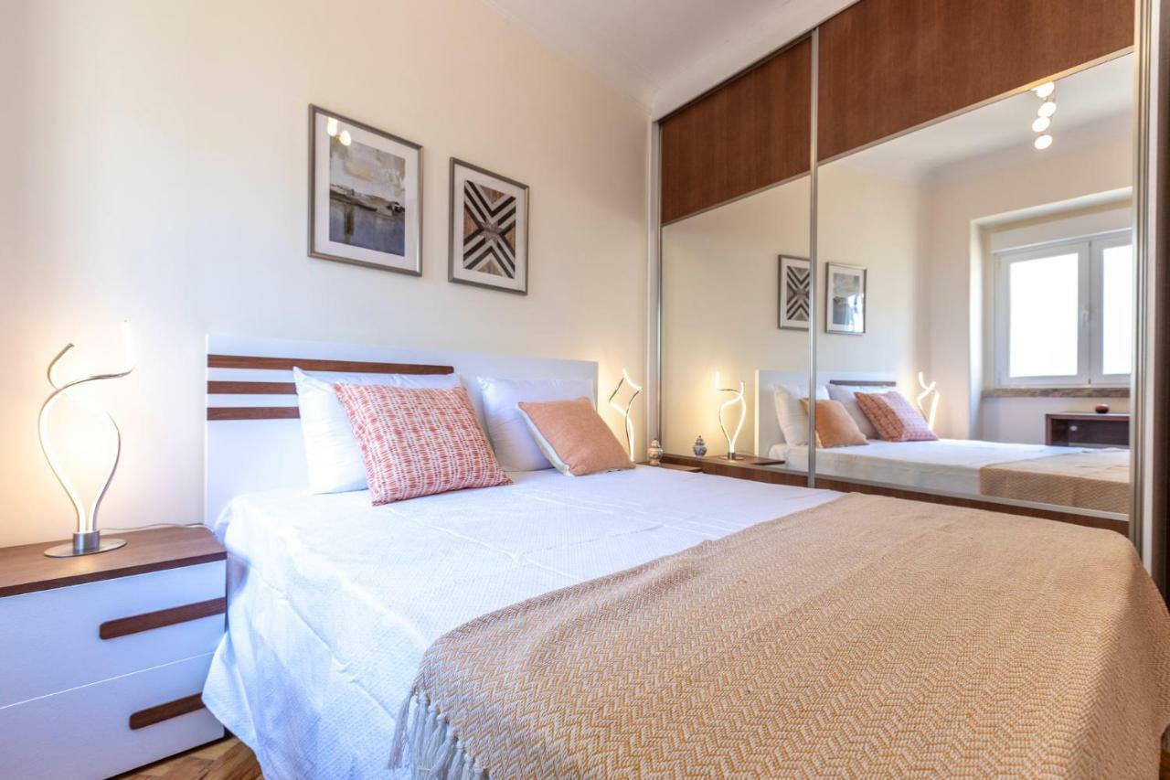 Like-Home-T3 Apt-Campolide, Near Amoreiras Mall ลิสบอน ภายนอก รูปภาพ